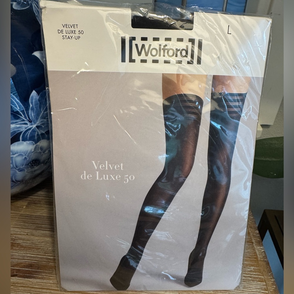 Wolford Velvet de Luxe 50 StayUp Thigh Highs Black Luxury Hosiery New size Large